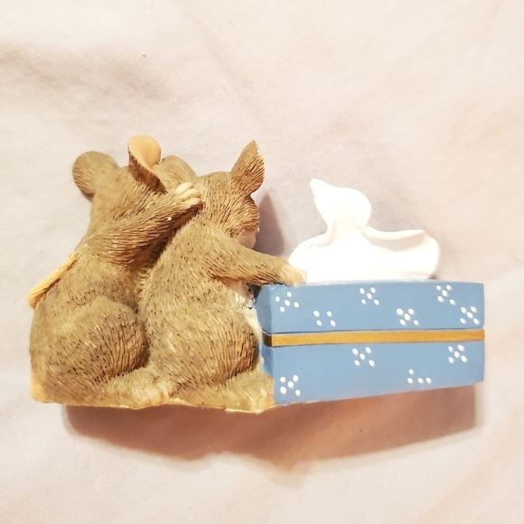 Charming Tails Fitz & Floyd Tissue Box Figurine. - Picture 2 of 3